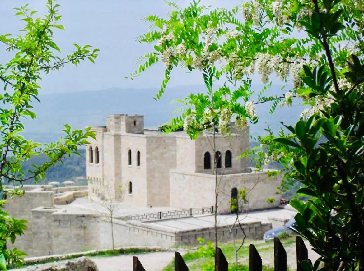 Rooms Emiliano Castle Of Kruja Maison d'hôtes Krujë