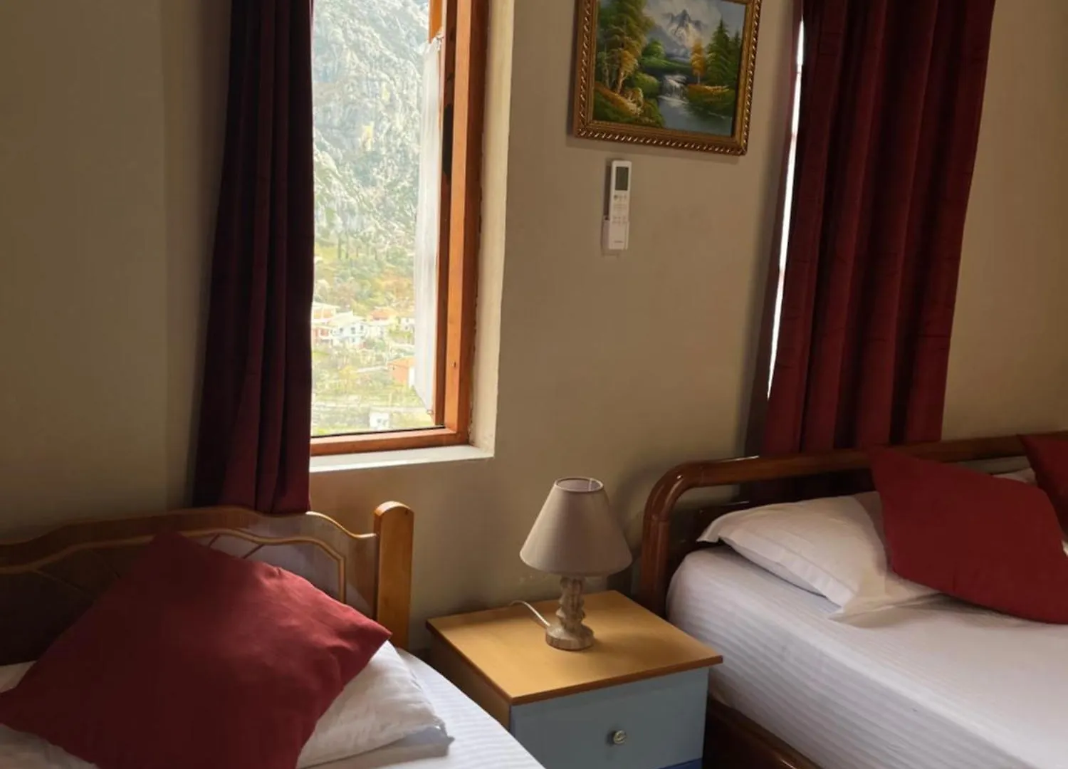 Rooms Emiliano Castle Of Kruja Maison d'hôtes