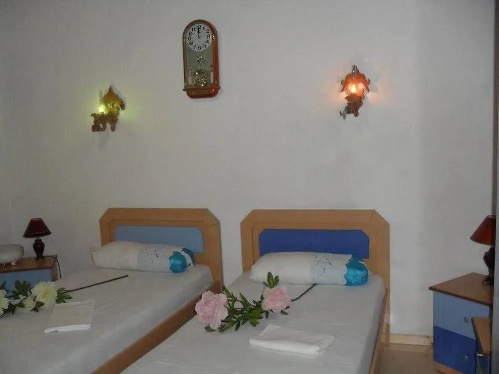 Rooms Emiliano Castle Of Kruja Maison d'hôtes