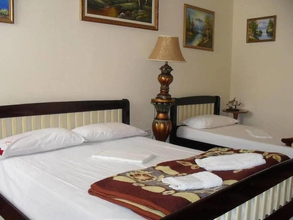 Rooms Emiliano Castle Of Kruja Maison d'hôtes Krujë
