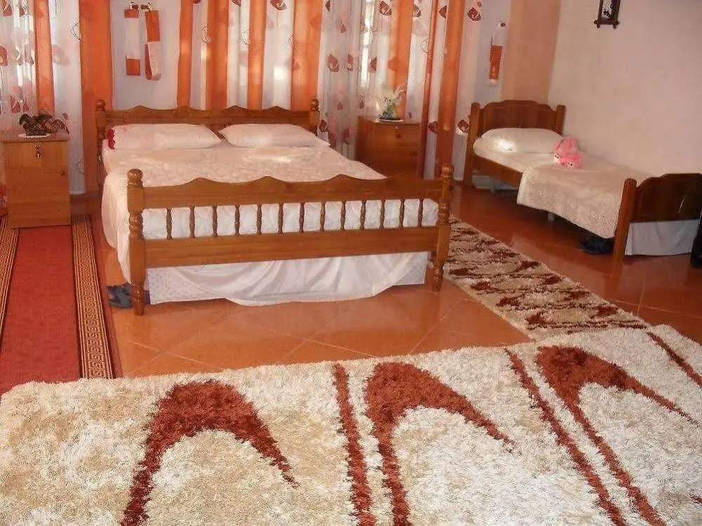 Rooms Emiliano Castle Of Kruja Krujë